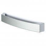 TIRADOR DE MUEBLE. RAL 9006. LONGITUD 174MM. DISTANCIA ENTRE AGUJEROS 160MM