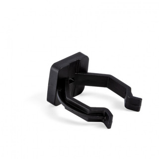 PINZA PLÁSTICA OCTO PARA ZÓCALO DE MADERA 2