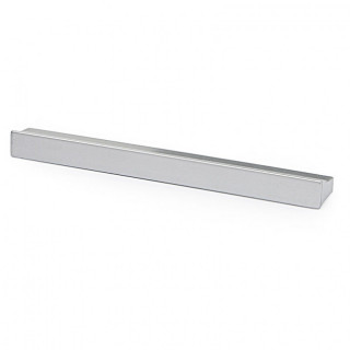 TIRADOR PLÁSTICO TRAMA. ALUMINIO RAL9006. FIJACIÓN TORNILLOS. LONGITUD 150MM