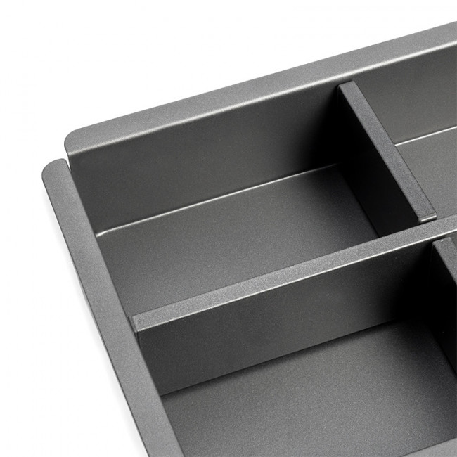 CESTA DE METAL PARA BASTIDOR OPTIMA. ACERO. GRAFITO. FONDO 410MM. ENCAJE MEDIANTE CUATRO GANCHOS. ALTURA 56,5MM