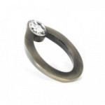 TIRADOR DECORATIVO OVALADO HOLE. METAL. ORO VIEJO. ANCHO 32MM