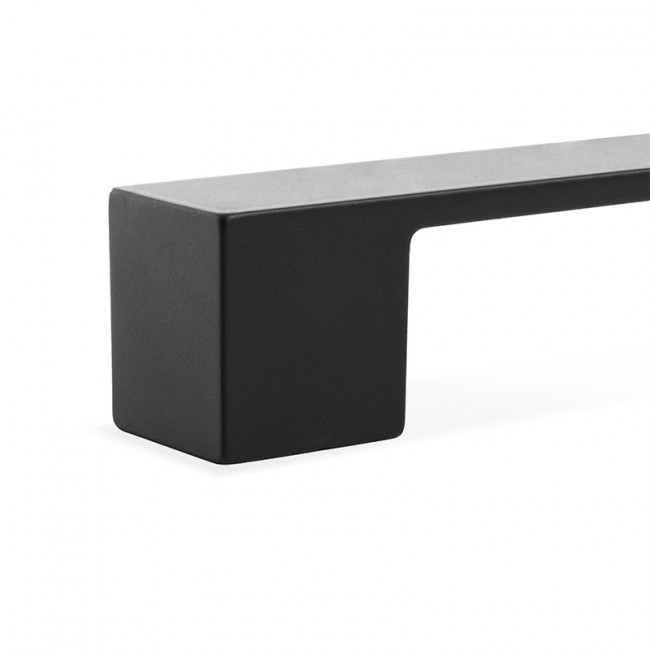 TIRADOR DE MUEBLE TITAN. / . DISTANCIA