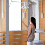 PERCHERO ABATIBLE PARA ARMARIO SERVETTO 3T COLOR BLANCO-NIQUEL EXT.PERCHERO 560-950 MM