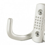 PERCHA COLGADOR DOBLE BRAZO DE ZAMAK PARA PARED
