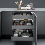 CESTA EXTRAÍBLE PARA COCINA SERIE LAMINA ACABADO ANTRACITA