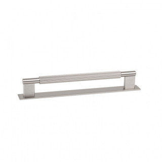 TIRADOR ALUMINIO MODELO ARPA PLATE CON PLACA ACABADOS DISPONIBLES EFECTO INOX, NEGRO CEPILLADO Y LATON CEPILLADO 2