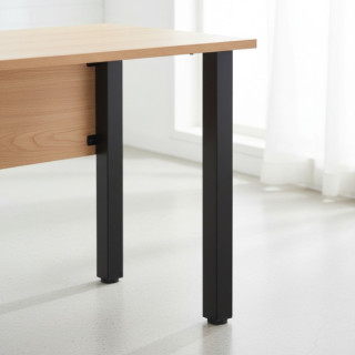 JUEGO DE 4 PATAS REGULABLES PARA MESA. MEDIDA PLACA: 60X60. ALTURA: 710 MM. COLOR NEGRO. PARA MESA FIJA. MODELO RIGO 2