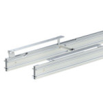 GUÍA PARA MESA EXTENSIBLE SP 20-28. ACERO. APERTURA LATERAL. ELEVACIÓN AUTOMÁTICA. ESPESOR MÍNIMO 19MM. CAPACIDAD DE CAR