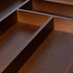 CUBERTERO DE MADERA EXTENSIBLE EN COLOR ABEDUL Y NOGAL. MODELO LIVVO. DIFERENTES ANCHOS