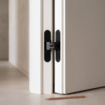 BISAGRA INVISIBLE KUBICA K6200 NEGRO  REGULACION 3D. 45Kgs/2 BISAGRA 95X60mm.