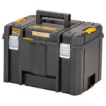 CAJA DE PROFUNDA TSTAK DWST83346-1. APILABLE. IP54. PLÁSTICO RÍGIDO. METAL RESISTENTE. 44 LITROS - DEWALT