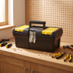 CAJA DE PORTÁTIL. PLÁSTICO RÍGIDO. CIERRE METÁLICO. 610 X 270 X 284MM - STANLEY