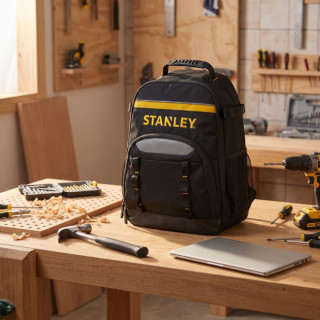 MOCHILA PORTA STST1-72335. NYLON/POLIÉSTER. CREMALLERA. CAPACIDAD 15 L - STANLEY 2