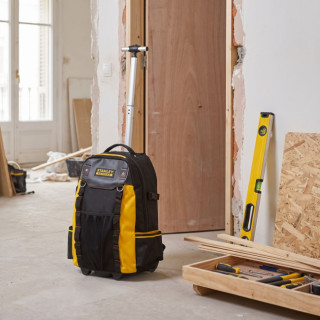 MOCHILA CON . NYLON. CON . CAPACIDAD 24,5L. DIVISORES EXTRAÍBLES. CARGA 20KG - STANLEY 2