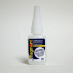 ADHESIVO INSTANTÁNEO DE CIANOCRILATO. ALTA VISCOSIDAD. MATERIALES POCO POROSOS. 20 ML
