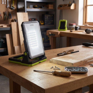 LÁMPARA PORTÁTIL LED DE TRABAJO LILM13G65-01. RECARGABLE USB-C. BASE MAGNÉTICA. ABS. 1300 LM - LUCECO 2