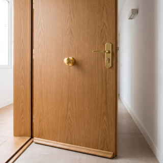 POMO PUERTA COPAL Ø70 PULIDO BRILLO FORMA OCTOGONAL. 2