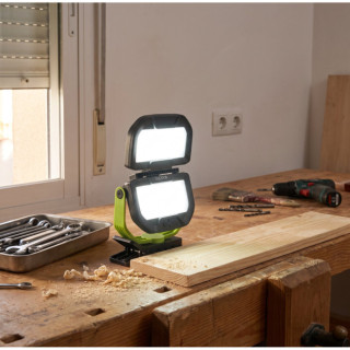 PROYECTOR LED PORTÁTIL BIPANEL LILC250G65-01. 25 W. 2500 LM. PLÁSTICO. USB-C. RECARGABLE - LUCECO 2