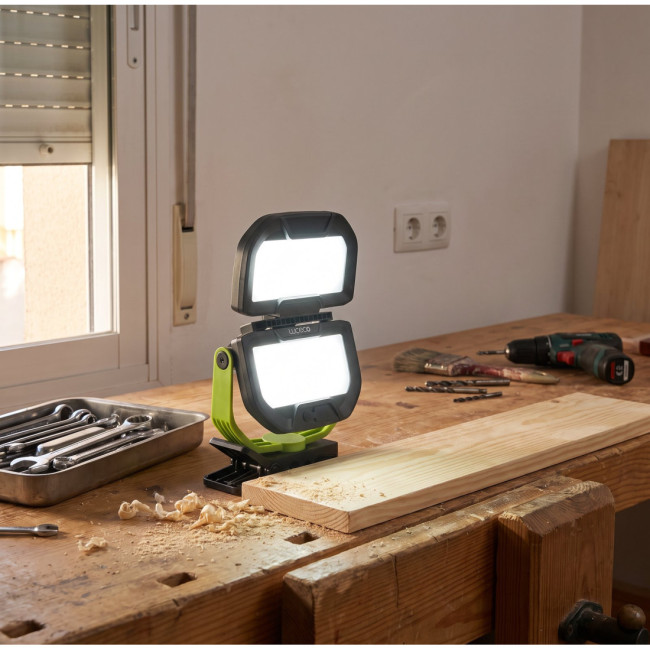 PROYECTOR LED PORTÁTIL BIPANEL LILC250G65-01. 25 W. 2500 LM. PLÁSTICO. USB-C. RECARGABLE - LUCECO
