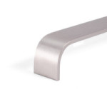 TIRADOR PARA MUEBLES SENSE DE VIEFE. DE ALUMINIO. INOX Y NEGRO CEPILLADO PARA MUEBLES